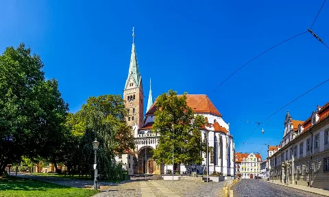 Treppenhausreinigung in Augsburg